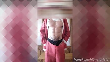 Preview 1 of Lagi Tidur Malam Sex - le P&egrave_re Noel est un Travelo, 
