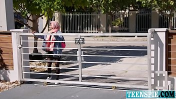 Preview 1 of Talustoy Xxx - Binky Beaz Her Nieghbour Tease To Fuck Hijab Teen