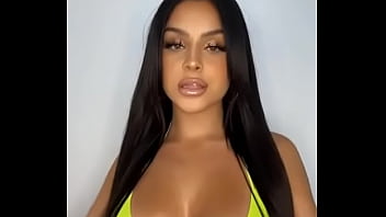 Preview 2 of Eva Lutz Porn Video - t. Thot  is showing her body