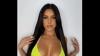 Preview 3 of Eva Lutz Porn Video - t. Thot  is showing her body
