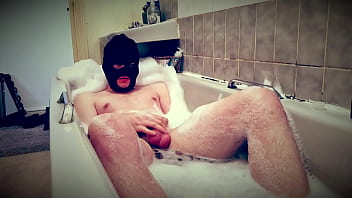 Preview 1 of Yang Boyes Xxx - Wanking in the bath with bubbles
