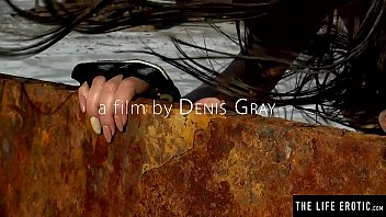 Preview 1 of 5mnt Fucking Hard - Perfect hispanic girl masturbating hard in the desert