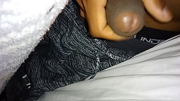 Preview 3 of Sexxxxxx Mom Boy - Endurecendo o pau