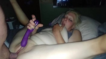 Preview 1 of Xxxsunyleoni - Princess Rubix Loves her new Toy