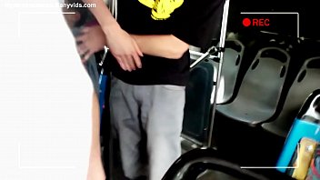 Preview 2 of Female Combat - Le arriman la verga en el cami&oacute_n a la colegiala (su twitter: @Castingxxx8)