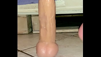 Preview 3 of Fin Tns - Cuceta engolindo dildo