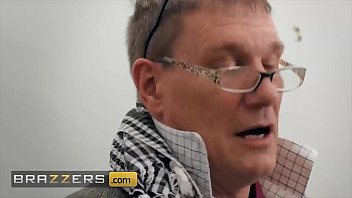 Preview 1 of Jav Anusha Acter - Hot British (Lana Harding) Fills Her Tight Pussy With A Big Dick While Others Are At Home - Brazzers