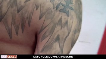 Preview 3 of Wars Xxx - LatinLeche - Latin Boy Cant Refuse A Sex Service In The Shower Room