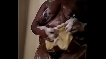 Preview 3 of Young Rap Xxx Video - Lashonda King plays n shower