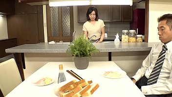Preview 1 of Hema Malini Chut Sex - 熟女デリヘルで働くことになった私。今日のお客様は息子でした&hellip_ 中山穂香