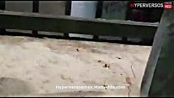 Preview 2 of Marathi Kaki Com - Jovencita se deja manosear en la calle,  moja muy rico su tanga