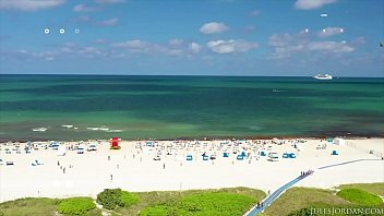 Preview 1 of Schoolgirl Alone - Jules Jordan - Great Day For A Stroll On South Beach With Vina Sky