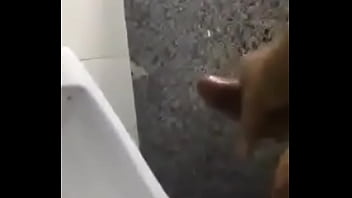 Preview 1 of Guru Les Rumah Ngajarin Ngentot - Batendo uma pro novinho de bermuda tactel