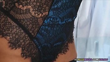 Preview 1 of Big Pusy And Big Coocks - busty granny masturbates