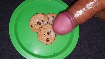 Preview 4 of I In Her H - Chocolate chip cookies with a my Creamy Cum glace for a delicious snack.