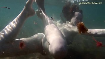 Preview 4 of 18 Tube Xxx Hd Porn Tube Sex - Underwatershow presents underwater Tenerife girls