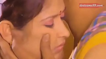Preview 3 of My Friends Mom Olivia O Lovely - Hot Desi Aunty Romance With Her Husband&#039_s Swetha