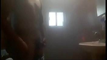 Preview 3 of Bhojpuri Rajwap - Chico se desnuda en la ducha