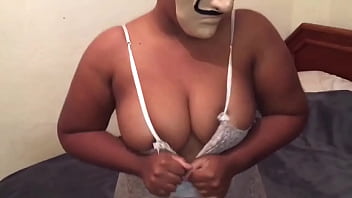 Preview 1 of Girl Fake Hospital - Fiquei de camisola de quatro na cama!