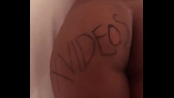 Preview 4 of Cuckold Wife Eats Pussy - Alessandra Levet Mi novio me graba para subirme a XVIDEOS