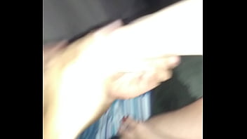 Preview 1 of Momsbigboobs - Hidratando pezinhos da esposa !