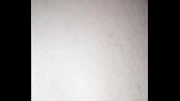 Preview 2 of Mom Son Dad Pissing - Novinha dando no carro