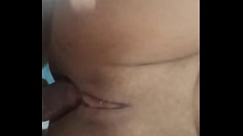 Preview 2 of Alte Ehefrau - Cris dando o cuzinho gostoso