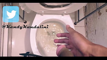 Preview 2 of Sexy Lady 18 - Una meada por la ma&ntilde_ana. The first piss at the morning.
