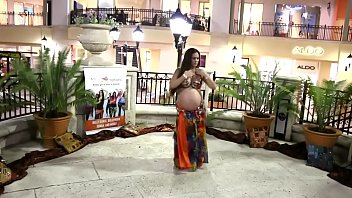 Preview 4 of Uyrken Sikmek - Portia of Belly Motions Performs October 2016!