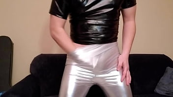 Preview 4 of Gambar Bogel Wanita Mengandung - Spandex boy masturbating in silver lycra leggings