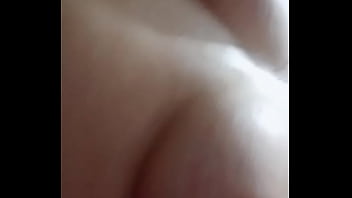 Preview 1 of Virgin Girlssex - Em 2k 6 tắm