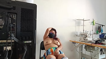 Preview 2 of Vdoe Sxe - I caught my stepsister doing homemade porn - REAL AMATEUR