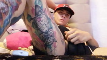 Preview 1 of Xxx Vdeo Hdfl - Chavito tatuado y dotado