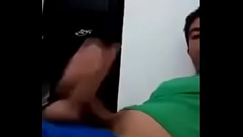 Preview 1 of Neighbours Boob Press - Chico de facebook me pasa su pack