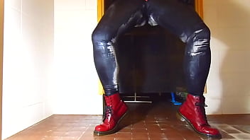 Preview 4 of Www Jizz X - Messy wet fun with very tight jeans