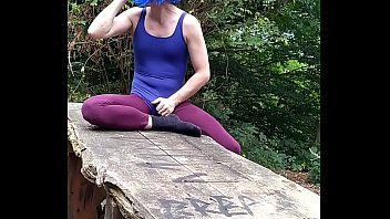Preview 2 of Sis Wanna Me - Table cumdance