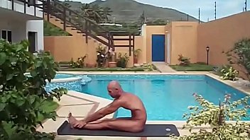 Preview 3 of Xhamsatr - Estiramiento al desnudo