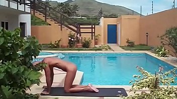 Preview 4 of Xhamsatr - Estiramiento al desnudo