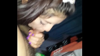 Preview 3 of Indian Girl Poonam Crying - A esta chica le gusta chupar la verga
