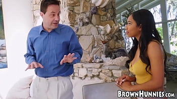 Preview 1 of Vidio Extrim - Young ebony Jenna Foxx blows white dick before riding