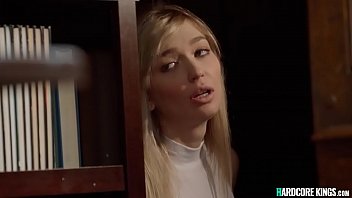 Preview 1 of Kula Me Hath Chut Me Land Xxx - Teen and bf have sex with her stepmom