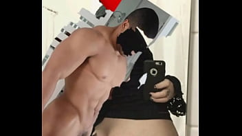 Preview 1 of Bare Bitches - Barbie sendo fodida gostosa