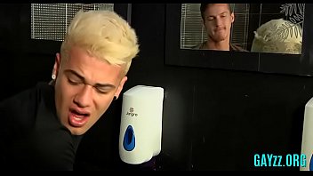 Preview 2 of Sikwap Anak Kecil - Strong gay jacks off for the web camera
