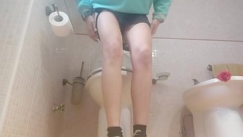 Preview 3 of Mom And Son Ternig Xnxx Video Hd - spying on in the bathroom is not allowed,  i know. But it&#039_s wonderful to hear her fart