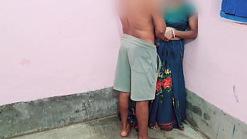 Preview 2 of Brother Fuk Sister In Travel - bhabhi ne gand marwa devar gand six Hard Six Videos of the Village in Hindi Village desi aunty got fucked