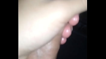 Preview 2 of Boy Hand Jobs - Rica paja