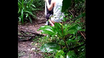 Preview 2 of Fillm Saxi - machos fazendo orgia dentro da floresta