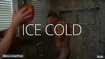 Preview 2 of Arap Pakek Jilbap - Sexy Tattooed Dude (Jacob Miami) Making Out With (Justin Matthews) - Men.com