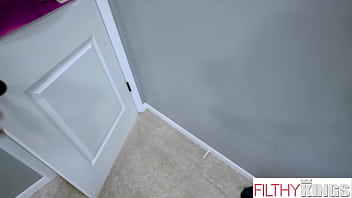 Preview 1 of 200 18 Indan Xxxx - Hot MILF Helps Me Out