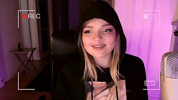Preview 1 of Hot Sex Open Bf - Perreo dancing with Karol G,  J Balvin and more regaetton Colombian music